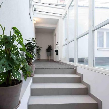 Designer Apartments Вена Экстерьер фото